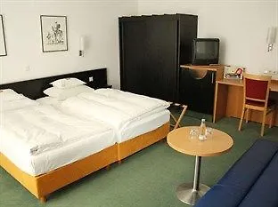 Baeren Hotell 3*
